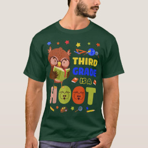 Third Grade is A Hoot Cute Owl Back to school  T-Shirt
