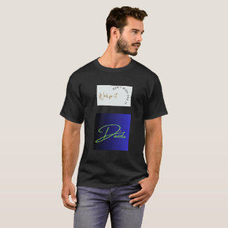 this creates a painting in Renaissance style T-Shirt