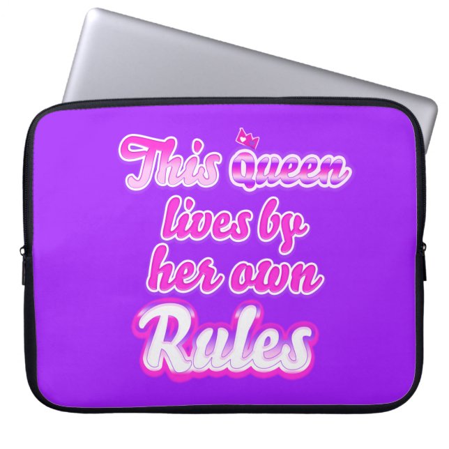 This queen lives by her own rules Electronics Bag (Front)