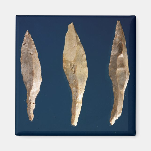 Three arrow heads magnet (Front)