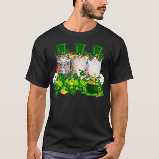 Three Cat Shamrock St Patricks Day Meowy Irish Gif T-Shirt