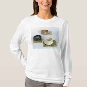 Three chawans used for tea ceremonies, c.1800 T-Shirt
