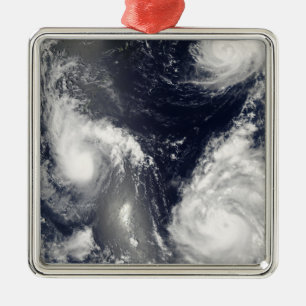 Three different typhoons metal tree decoration