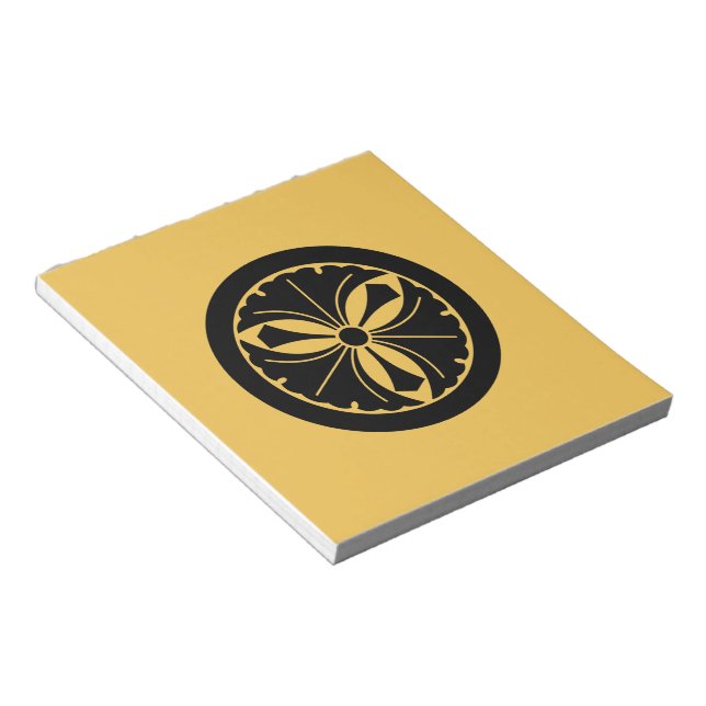 Three ginkgo leaves with swords in circle notepad (Angled)