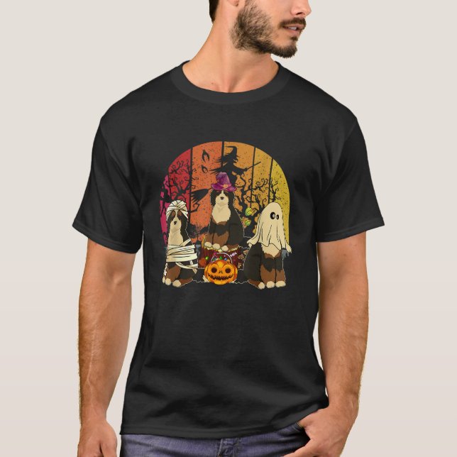 Three Halloween Bernedoodles Boo Witch Horror Mumm T-Shirt (Front)
