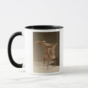 Three-legged 'chueh' vessel for heating wine mug