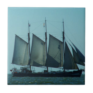 Three masted sailing ship tile