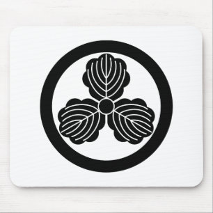 Three oak leaves(1) in circle mouse mat