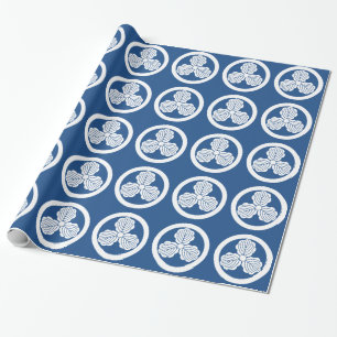 Three oak leaves(1) in circle wrapping paper