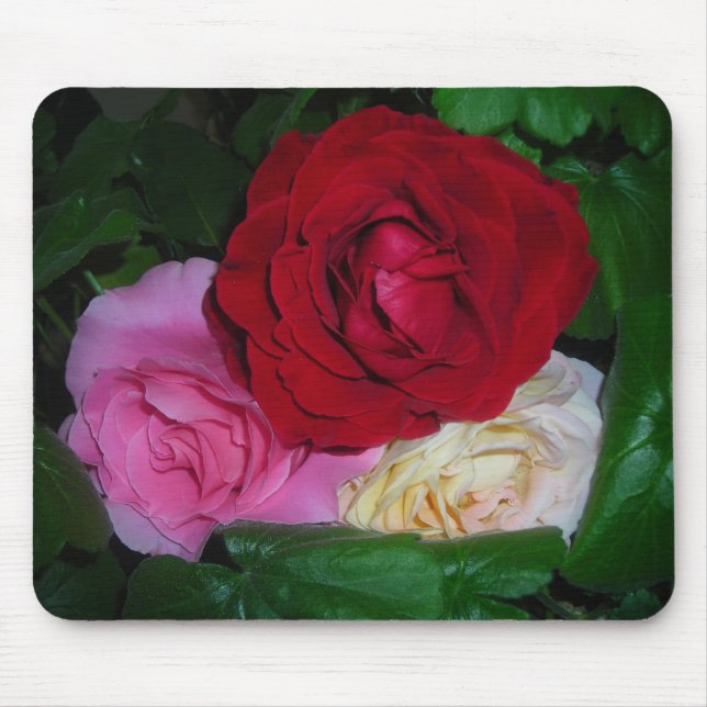 THREE ROSES MOUSE MAT (Front)