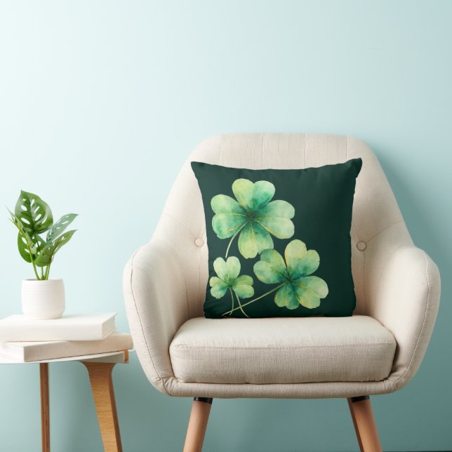 Three Shamrocks with Crossed Stems Accent Pillow (Chair)