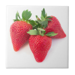 Three strawberries tile