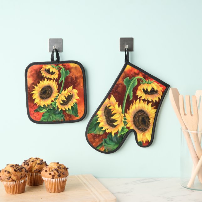 Three Sunflowers Oven Mitt & Pot Holder Set (Insitu(Hanging))