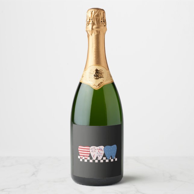 Three Teeth Graphic Design 4th of July Sparkling Wine Label (Front)