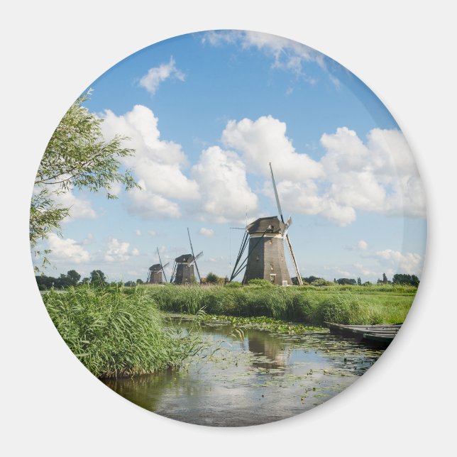 Three windmills and a canal round magnet (Front)