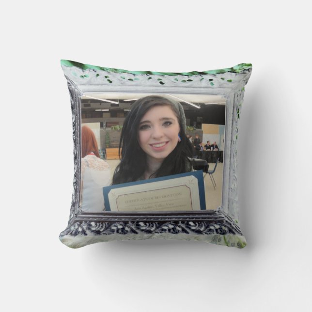 Throw Pillow 5 Picture Frames (Front)