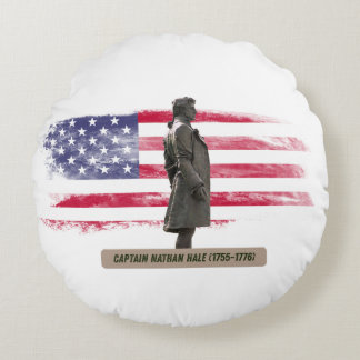 Throw pillows-Nathan Hale (1755–1776) Spy American Round Cushion