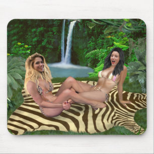 TICKLE WRESTLING BABES MOUSE MAT