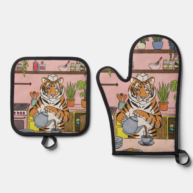 Tiger Making Tea Oven Mitt & Pot Holder Set (Front)