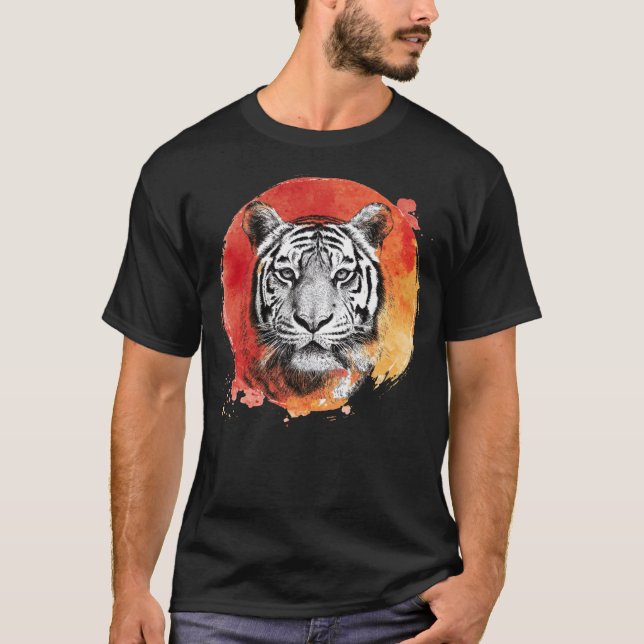 Tiger symbol of courage T-Shirt (Front)