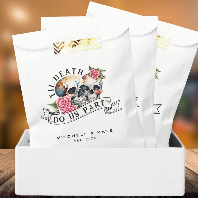 Til Death Do Us Part Skulls & Roses White Wedding Favour Bags (Til Death Do Us Part Skulls & Roses White Wedding Favor Bag)