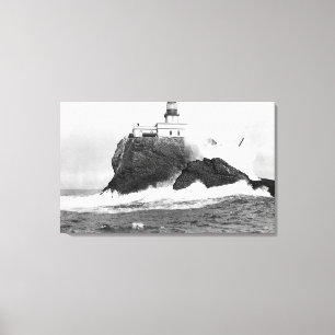 Tillamook, Oregon Lighthouse Near Seaside, OR Canvas Print