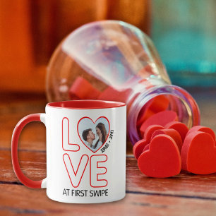 Tinder Couple Love at first swipe, Valentine´s Day Mug