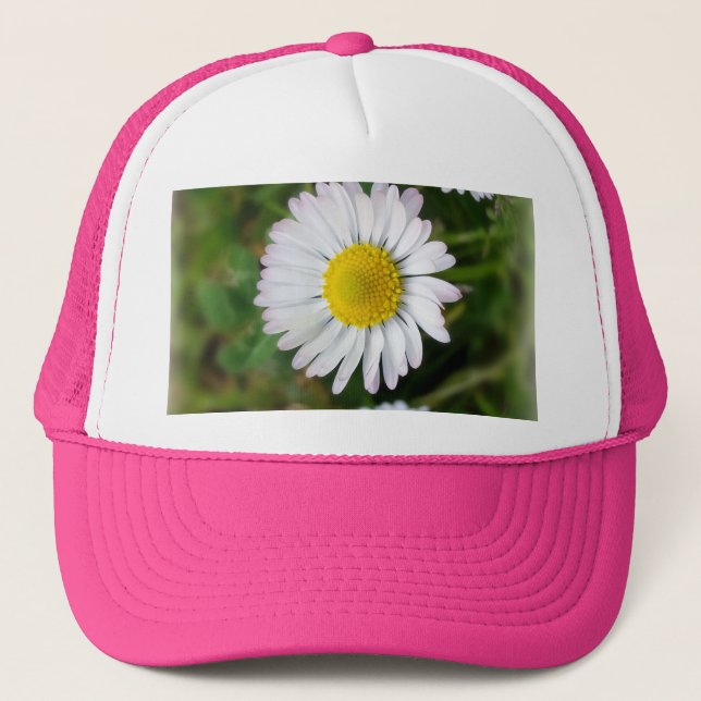 Tiny daisies trucker hat (Front)