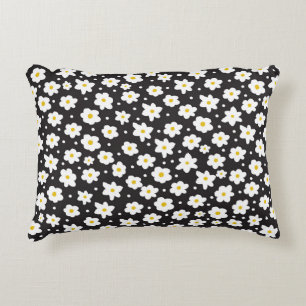 Tiny daisies, vintage, seamless background. decorative cushion
