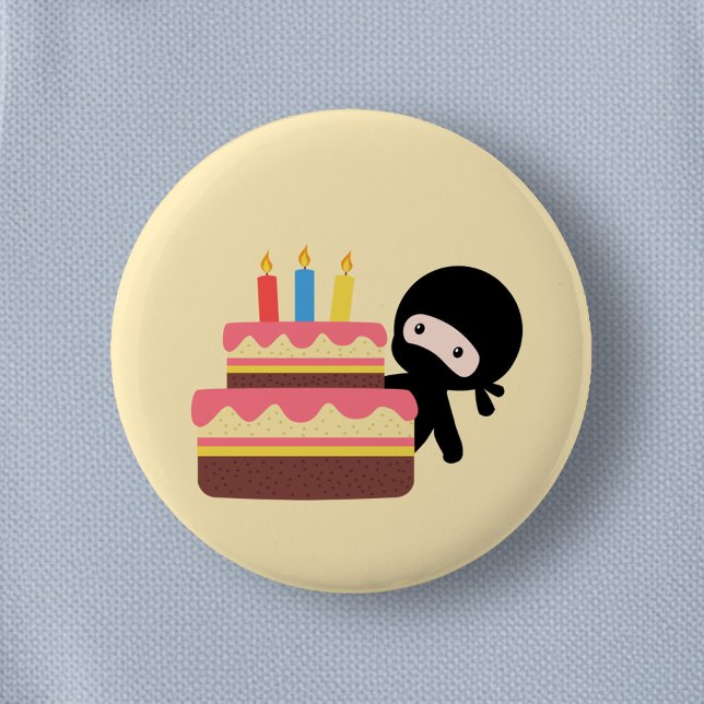 Tiny Ninja Behind Birthday Cake Yellow 6 Cm Round Badge (Creator Uploaded)
