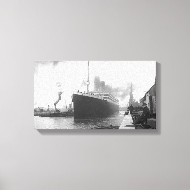 Titanic at the docks of Southampton Canvas Print (Front)