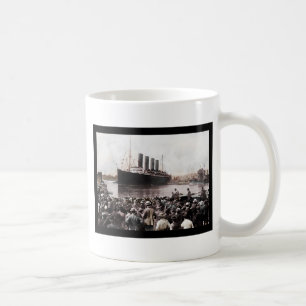 Titanic Leaving Southhampton Coffee Mug