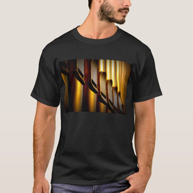 titanic pipes T-Shirt (Front)