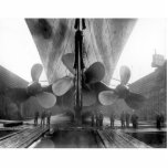 Titanic's propellers standing photo sculpture<br><div class="desc">Titanic in dry dock,  1911.</div>