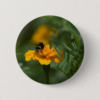To bee or not to be 6 cm round badge