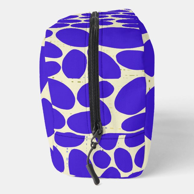 Toiletry Bag (Right)