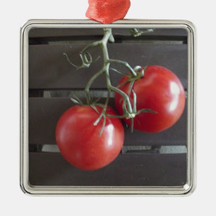 Tomatoes Metal Tree Decoration
