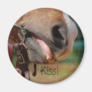 Tongue N Bit, Kiss! Magnet