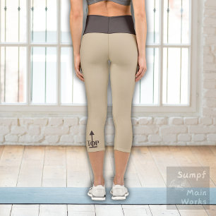 Top Coffee Brown on Sand Capri Leggings