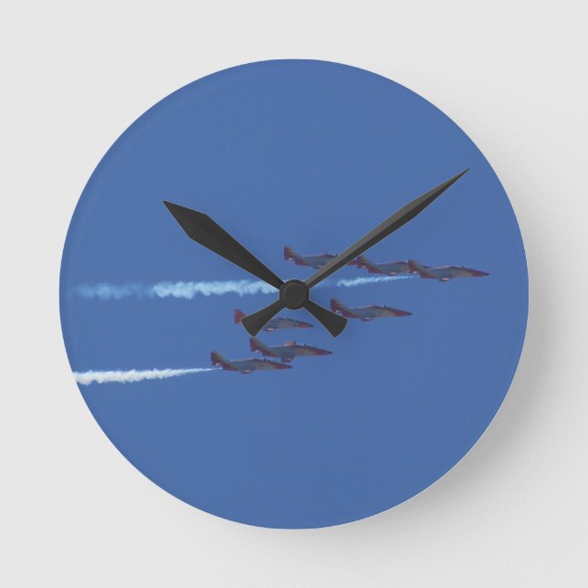 Top Gun Smokin'. Round Clock (Front)