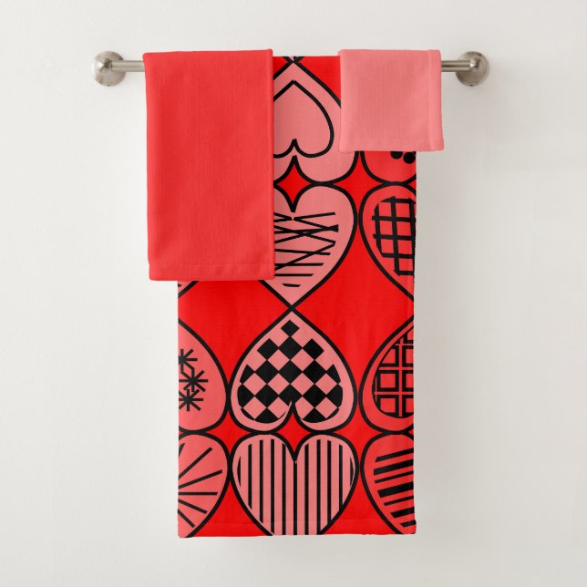 Topsy Turvy Hearts Bath Towel Set (Insitu)