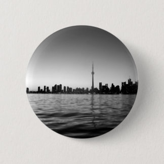 Toronto skyline 6 cm round badge