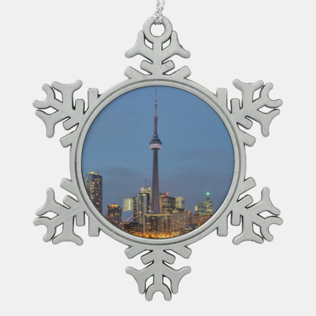 Toronto Skyline at night Snowflake Pewter Christmas Ornament (Front)