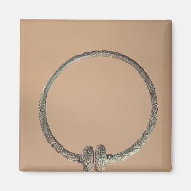 Torque with ternary designs, 5th-4th century BC Magnet (Front)