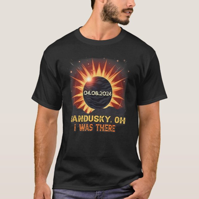 Total Solar Eclipse Retro Sandusky Ohio OH T-Shirt (Front)