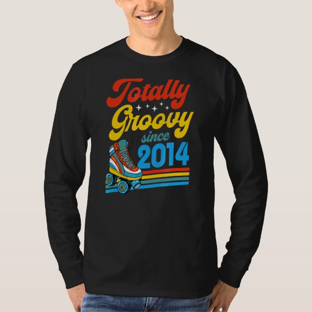 Totally Groovy Since 2014 Retro Roller Skate Birth T-Shirt (Front)
