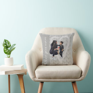 Tote A gentleman son's greeting on Mother's Day. Cushion