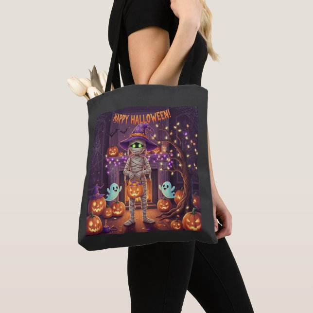 Tote Bag (Close Up)