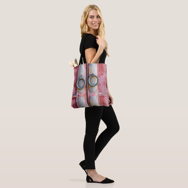 Tote Bag Pink Locks (On Model)
