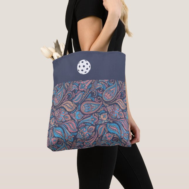Tote Paisley Bag (Close Up)